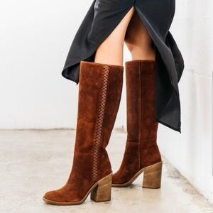 UGG Maeva Knee High Pull On Boots in Mahogany Suede with Block Heel 8.5